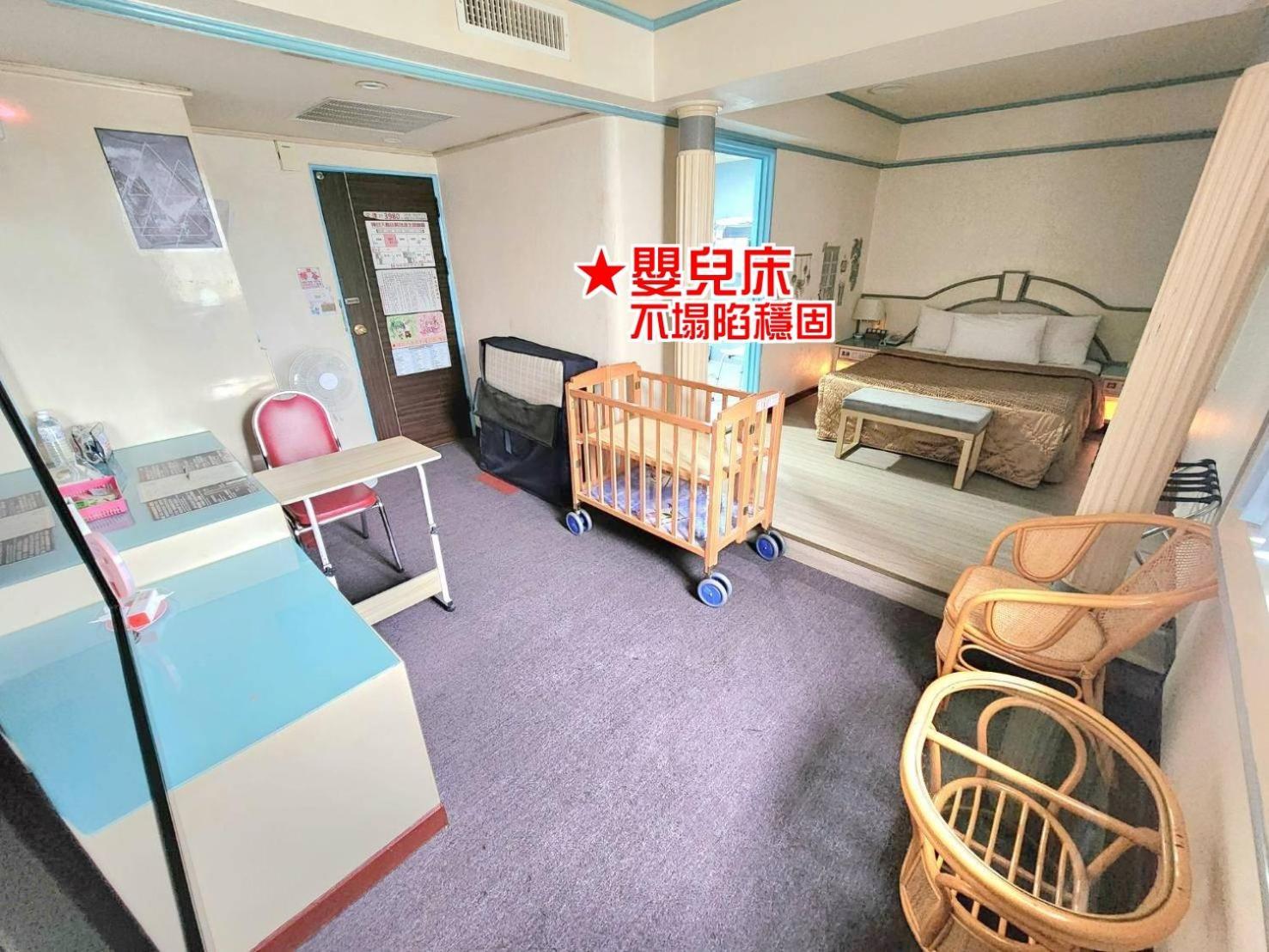 Hua Ku Hotel Tainan Exterior photo